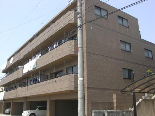 愛知県名古屋市天白区植田東２丁目 3階建 築30年3ヶ月