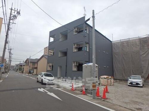 アレクサンダープラッツ金山