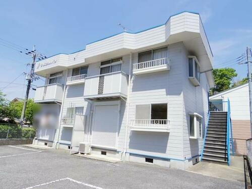 奈良県大和郡山市小泉町 2階建