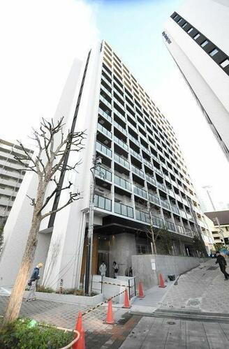 東京都新宿区西新宿８丁目 14階建 築4年4ヶ月