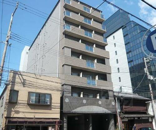 京都府京都市下京区東塩小路町 8階建 築24年10ヶ月