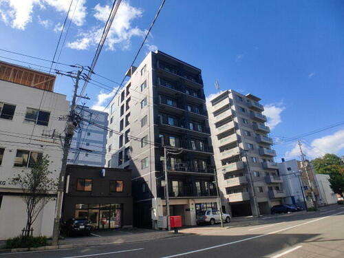 北海道札幌市中央区大通西１７丁目 8階建 築18年3ヶ月