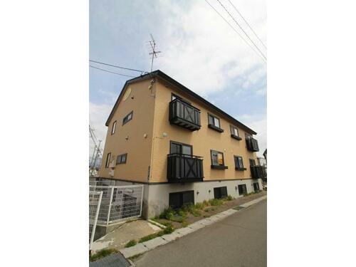 北海道函館市上湯川町 地上2階地下1階建