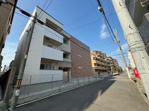 兵庫県尼崎市東園田町６丁目 3階建 築1年4ヶ月