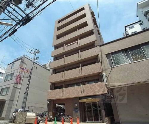 プレサンス京都四条烏丸 10階建