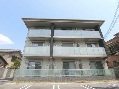 京都府京都市山科区上野御所ノ内町 3階建 築9年4ヶ月