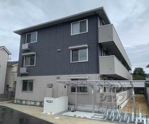 京都府京都市右京区嵯峨釈迦堂門前瀬戸川町 築1年12ヶ月 3階建