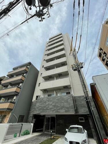 兵庫県尼崎市神田北通６丁目 11階建