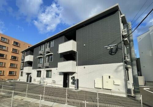 福岡県福岡市南区柳河内２丁目 築1年9ヶ月 3階建