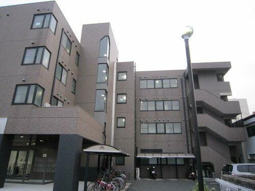 ヴァンヴェール名古屋 4階建