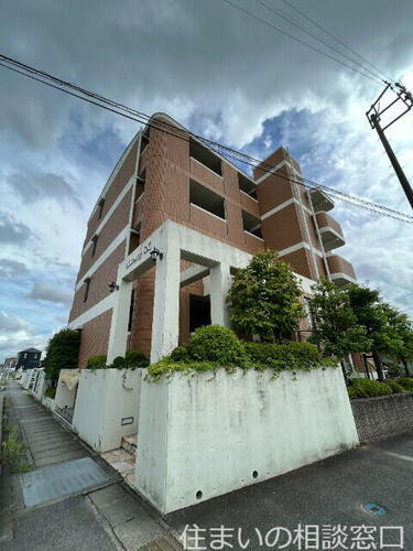 愛知県岡崎市大和町字西島 4階建 築22年2ヶ月