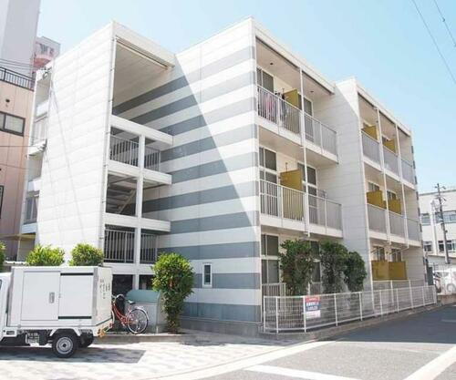 レオパレスＰＯＬＥＳＴＥＲⅡ 3階建