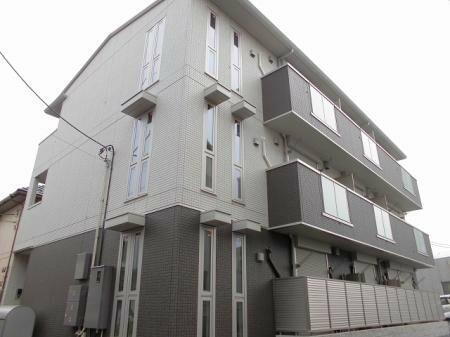 ヴィアデルフェリチタ 3階建