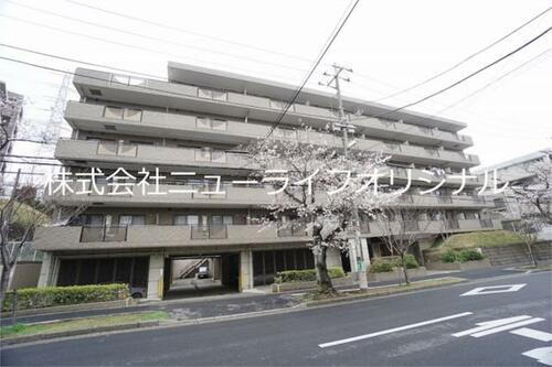 神奈川県横浜市青葉区美しが丘２丁目 5階建 築27年11ヶ月