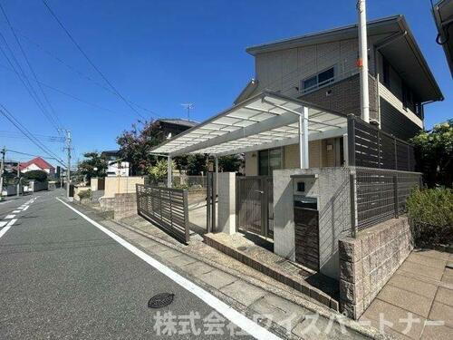 福岡県福岡市南区高宮２丁目 2階建 築10年11ヶ月