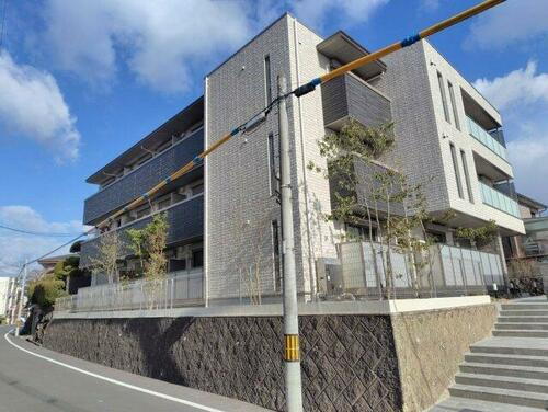 奈良県奈良市学園北１丁目 3階建 