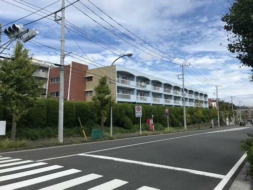 ガーデンコート洋光台 3階建