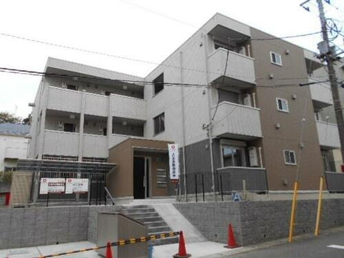 コンフォールドミール北松戸 3階建