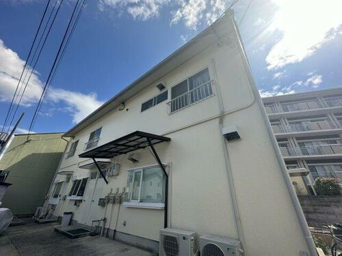 大阪府寝屋川市高柳１丁目 2階建