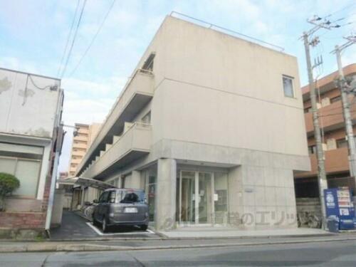 京都府京都市右京区西京極東池田町 築40年5ヶ月 3階建