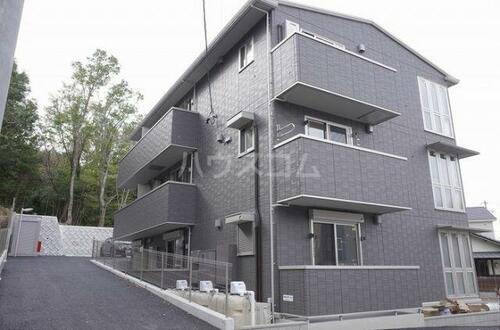 愛知県岡崎市羽根町字鰻池 3階建