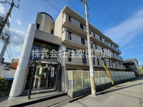 大阪府豊中市立花町２丁目 4階建