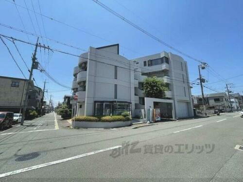 京都府京都市中京区西ノ京冷泉町 築38年12ヶ月 4階建