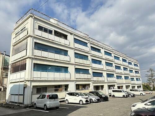 鶴見台第一ビル 4階建