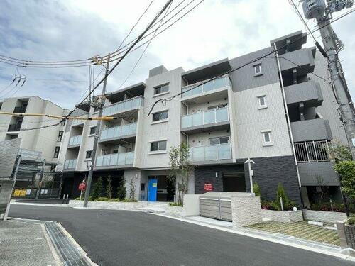 スプランディッド甲子園 5階建