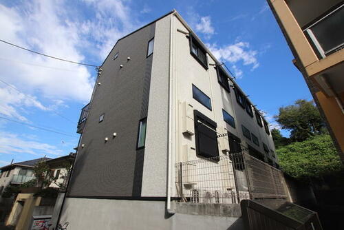 神奈川県川崎市多摩区寺尾台１丁目 賃貸アパート