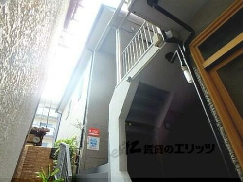 京都府京都市右京区花園春日町 築27年12ヶ月 2階建