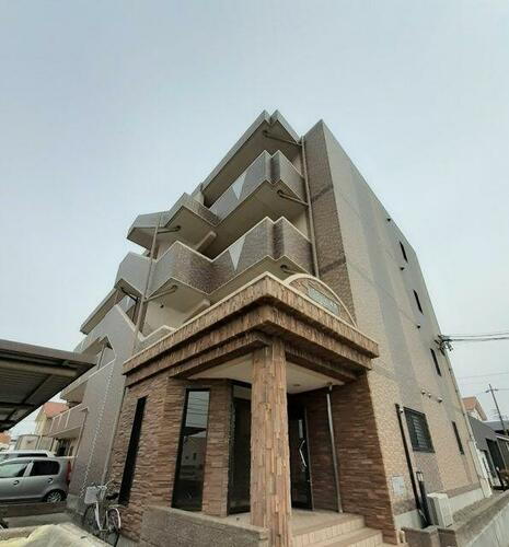 愛知県清須市西田中白山 4階建 築19年6ヶ月
