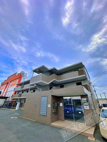 大阪府岸和田市小松里町 3階建 築23年8ヶ月