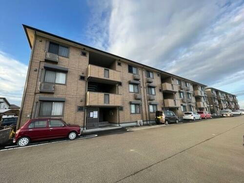 愛媛県松山市針田町 賃貸アパート