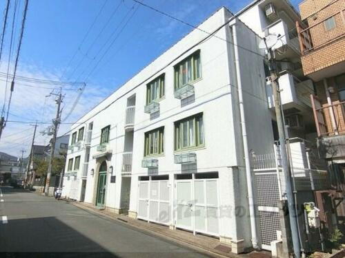 京都府京都市北区紫竹上緑町 4階建