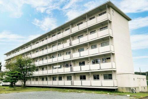 埼玉県比企郡小川町大字高谷 5階建 築42年3ヶ月