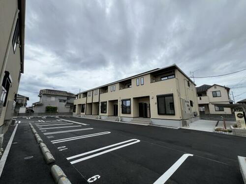 愛媛県伊予郡松前町大字南黒田 賃貸アパート