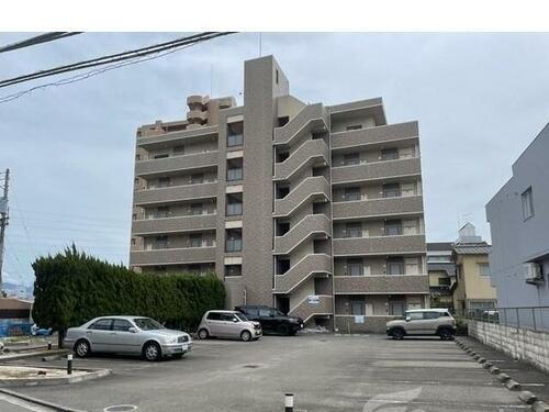 愛媛県松山市天山３丁目 賃貸マンション