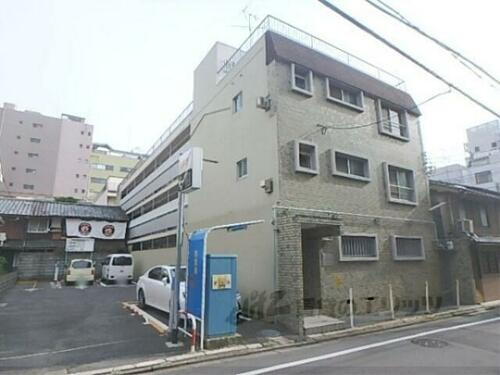 京都府京都市下京区麩屋町通四条下る八文字町 3階建 築53年6ヶ月