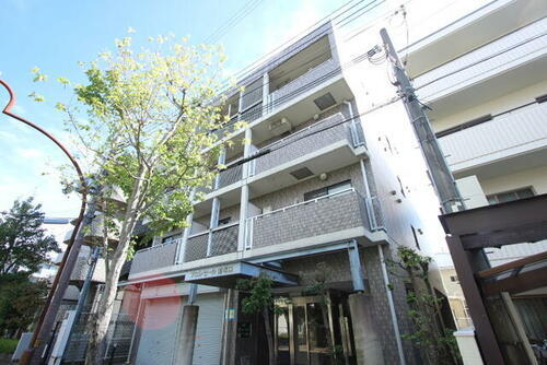 フロレセール南塚口 4階建