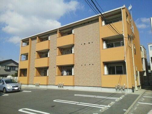 愛知県豊川市赤代町３丁目 3階建 築12年7ヶ月