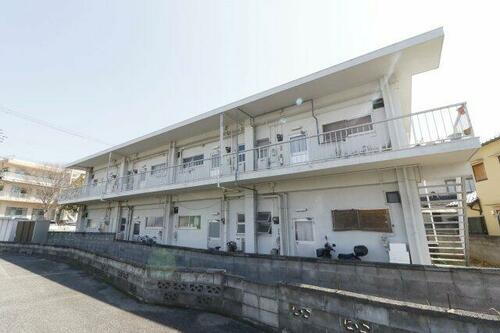 塩部３丁目アパート 2階建