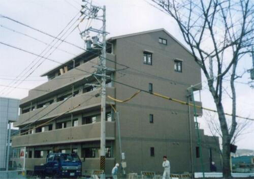 愛知県名古屋市天白区元植田１丁目 4階建 築27年3ヶ月