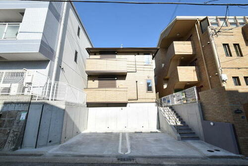 兵庫県神戸市中央区中島通２丁目 2階建 築7年6ヶ月