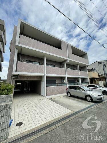 大阪府大阪市東住吉区駒川１丁目 3階建