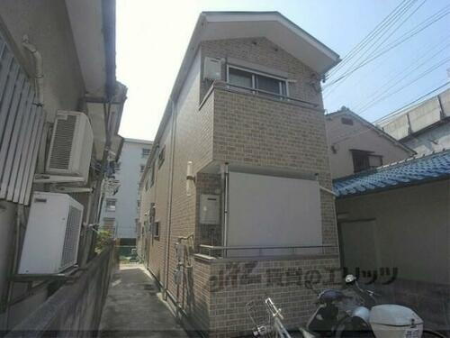 京都府京都市伏見区讃岐町 2階建