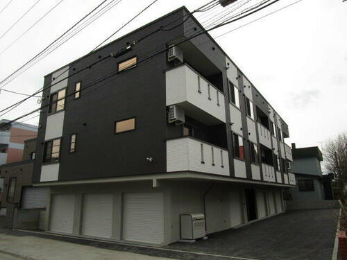 北海道札幌市東区北二十二条東１９丁目 3階建 築7年3ヶ月