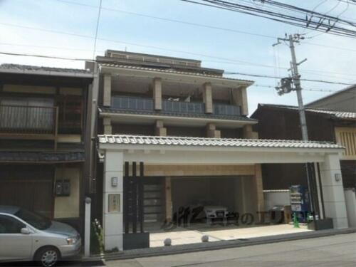 京都府京都市上京区寺今町 築18年2ヶ月 5階建