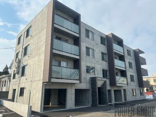 北海道千歳市信濃３丁目 賃貸マンション