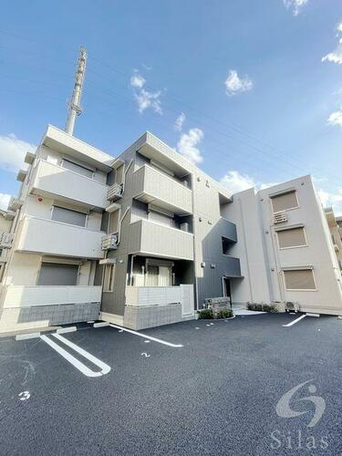 兵庫県尼崎市東園田町６丁目 3階建 築2年3ヶ月